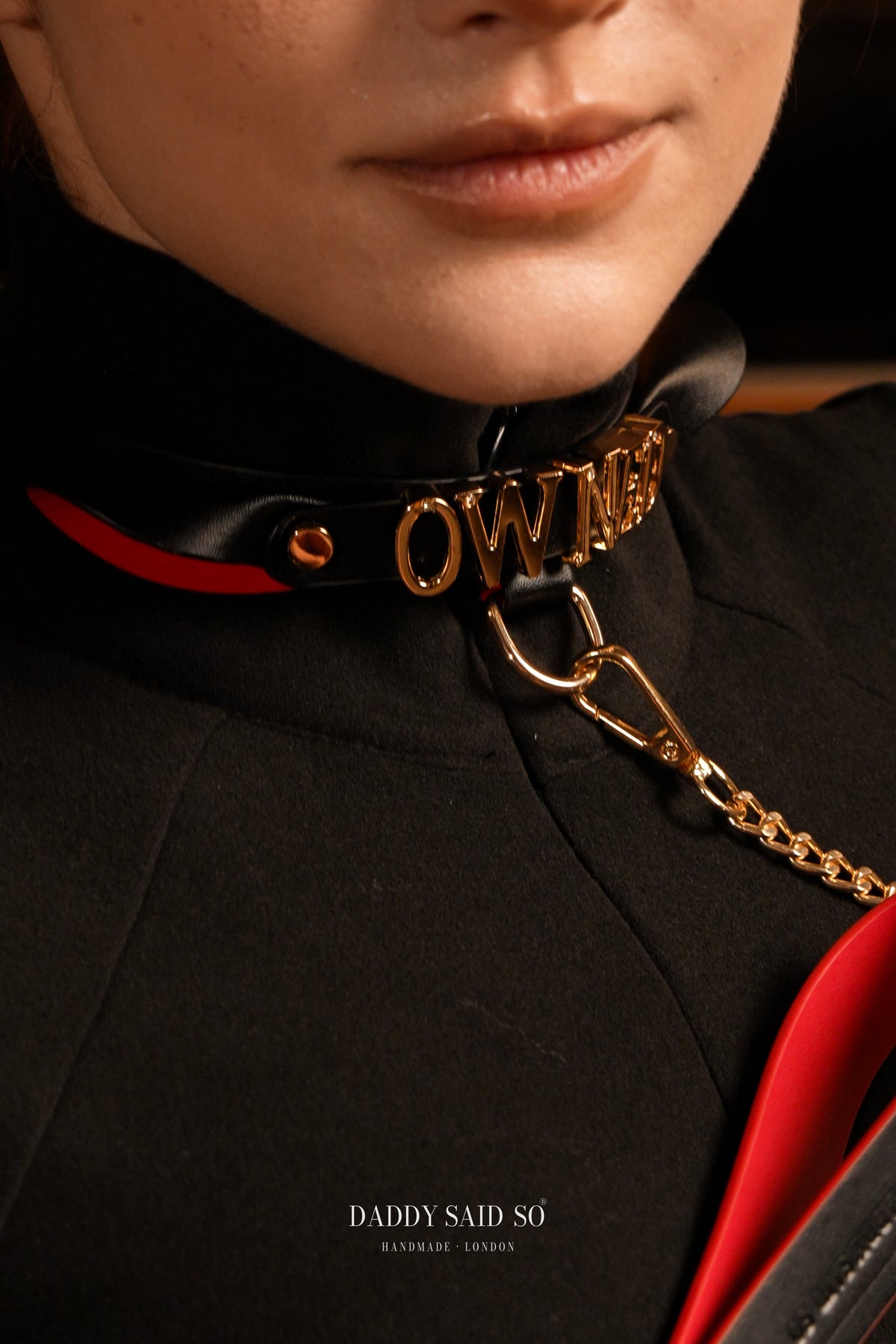 NAMESAKE COLLAR