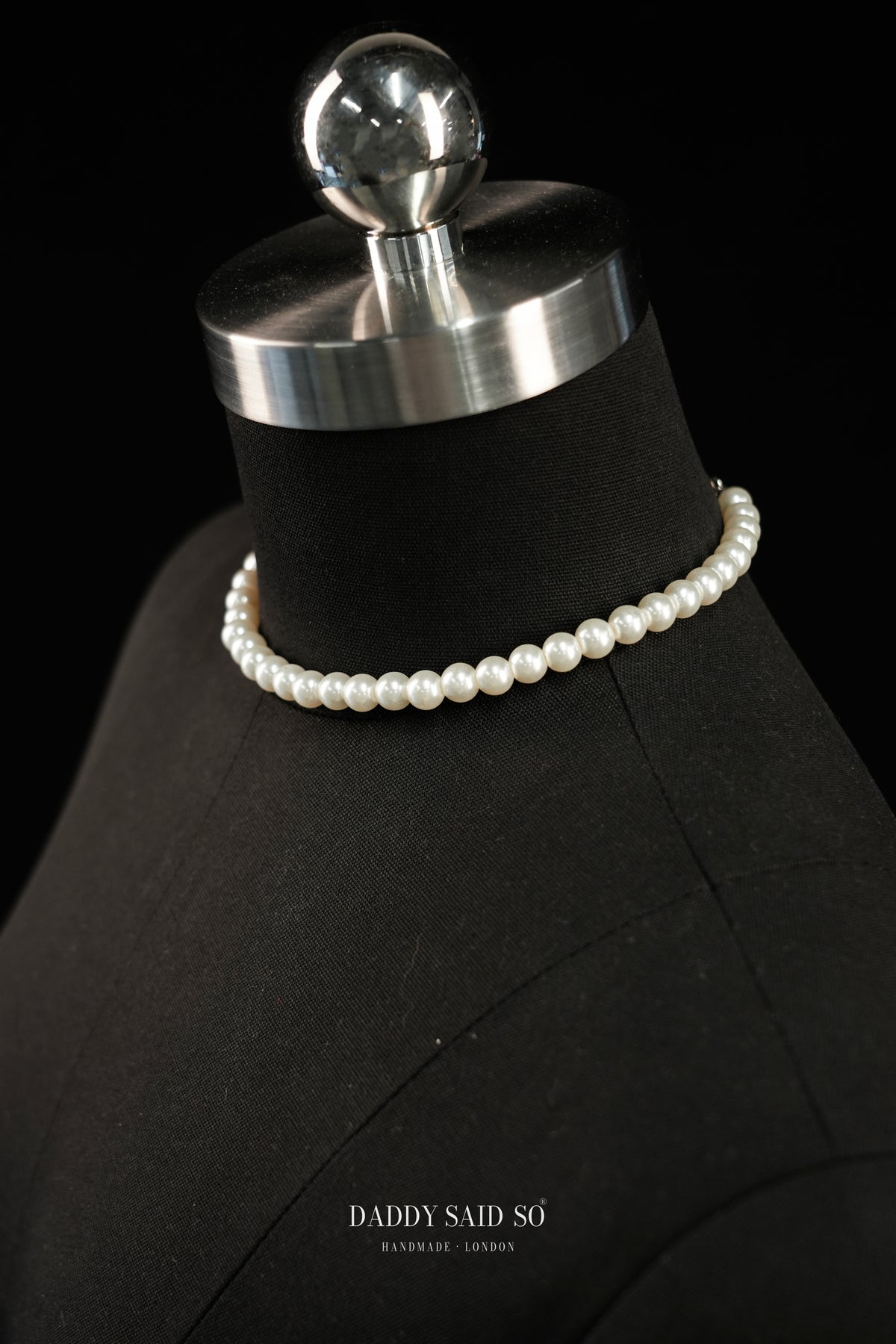 The Pearl Thorn Choker
