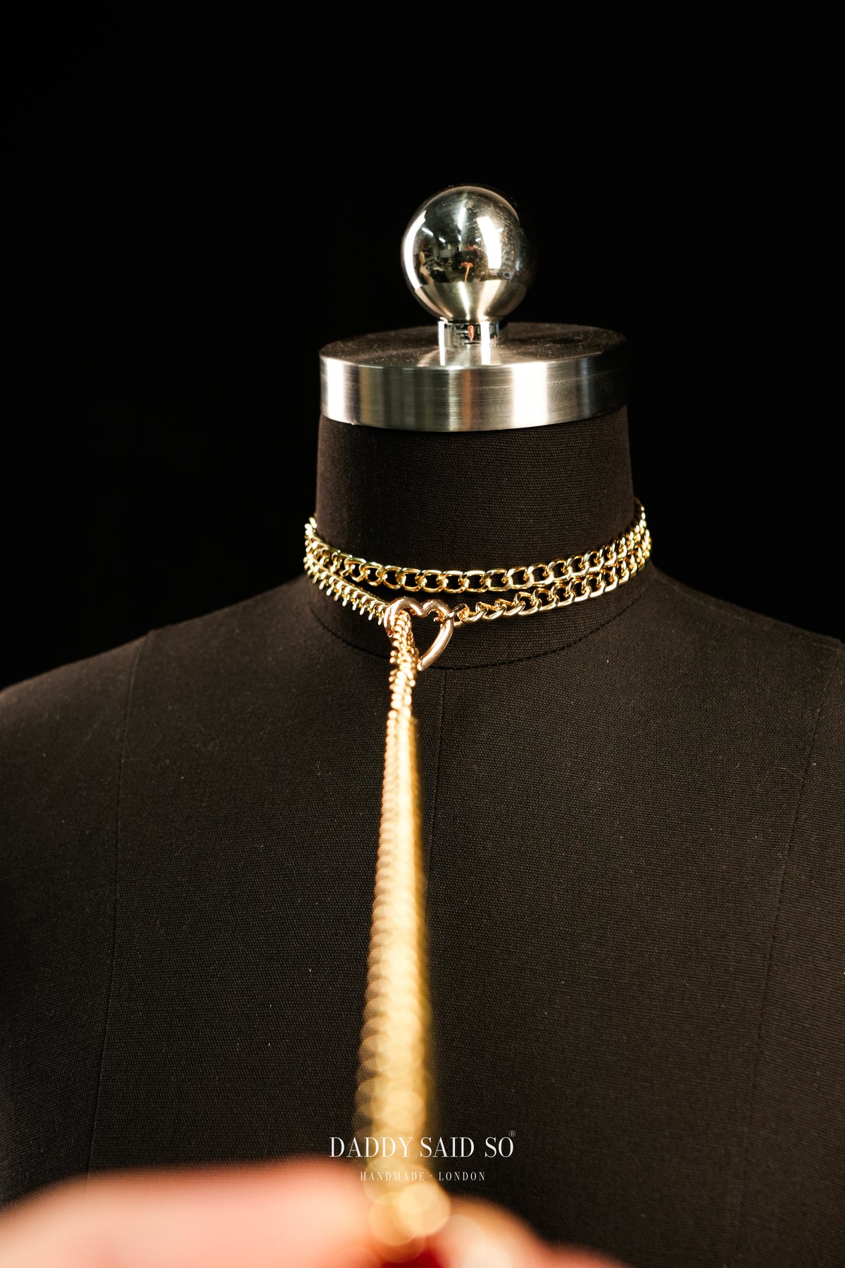 The Scarlet Bloom Lariat