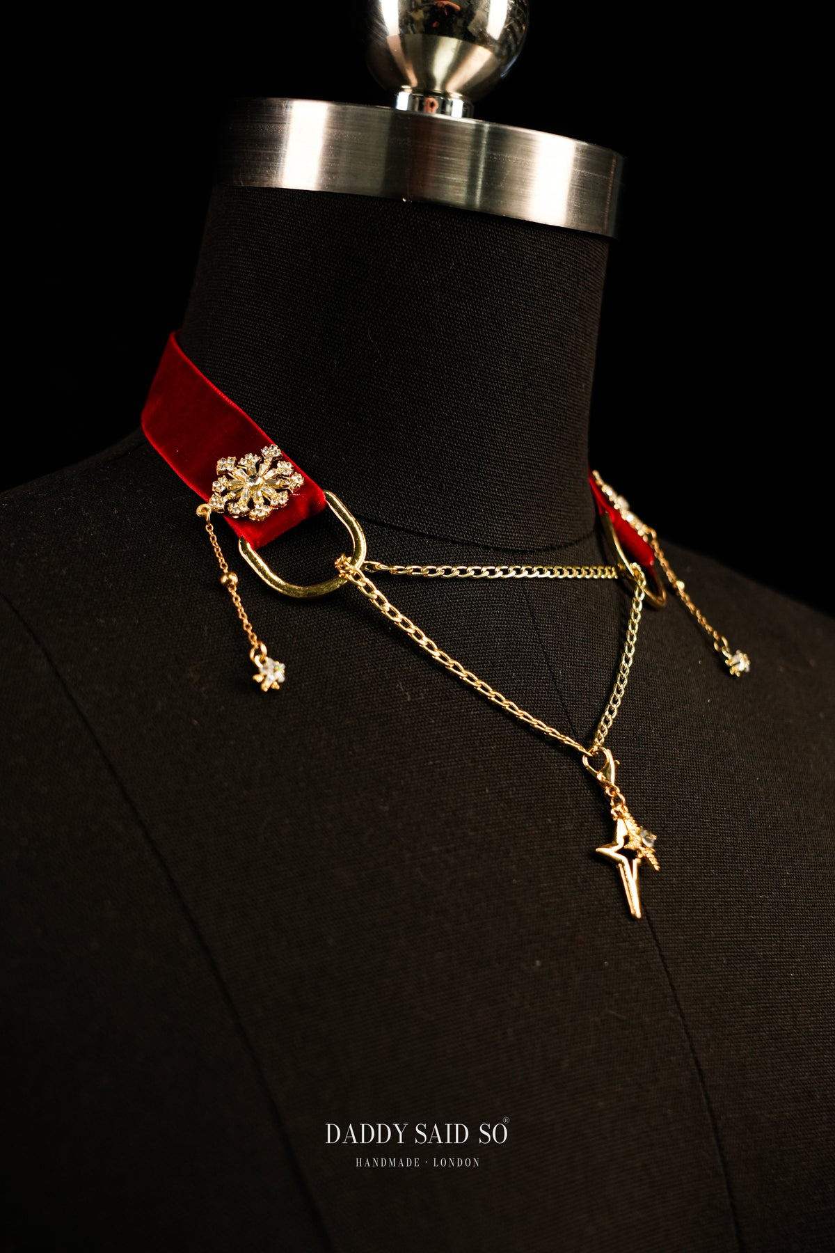 The Snowflake Velvet Choker