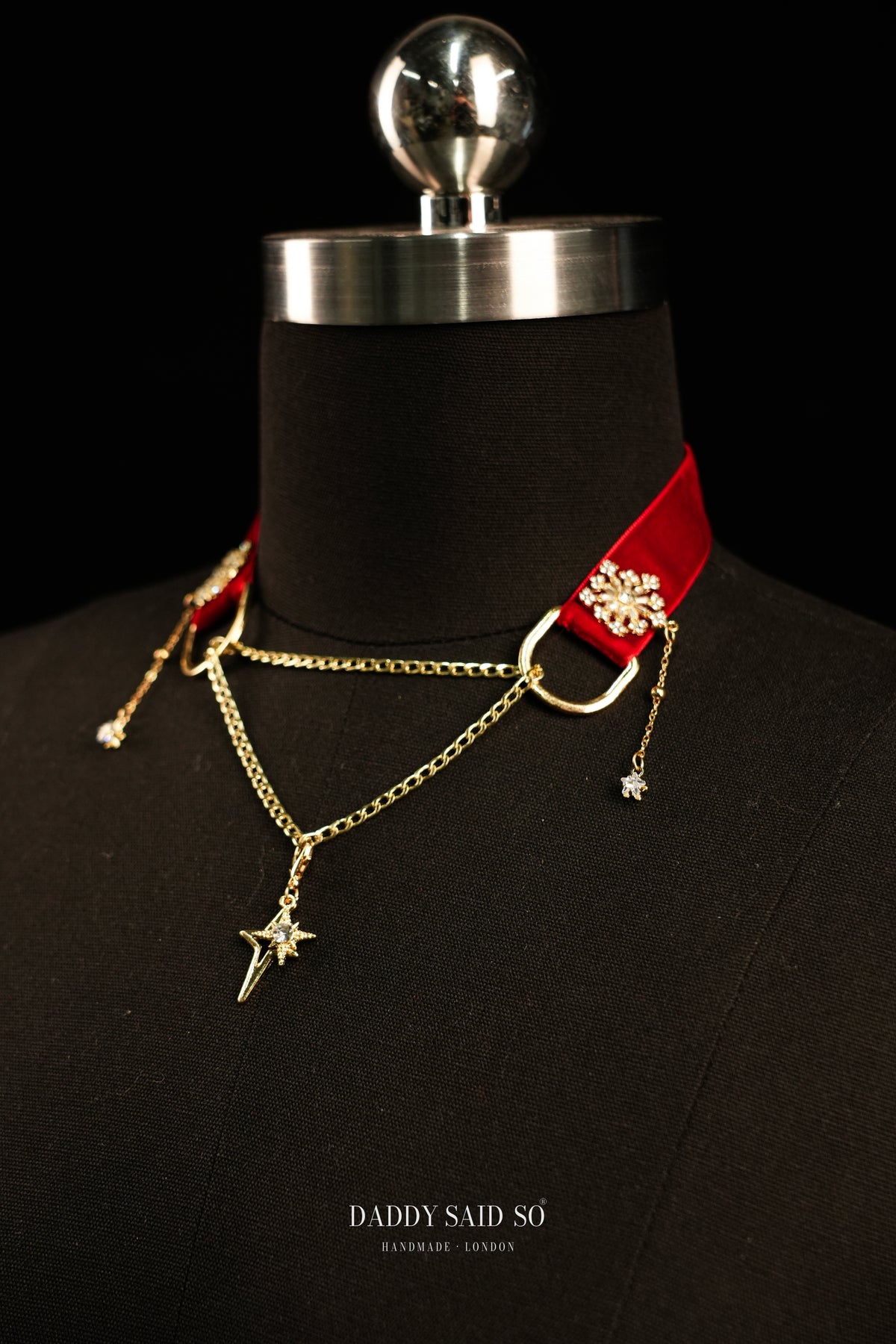 The Snowflake Velvet Choker