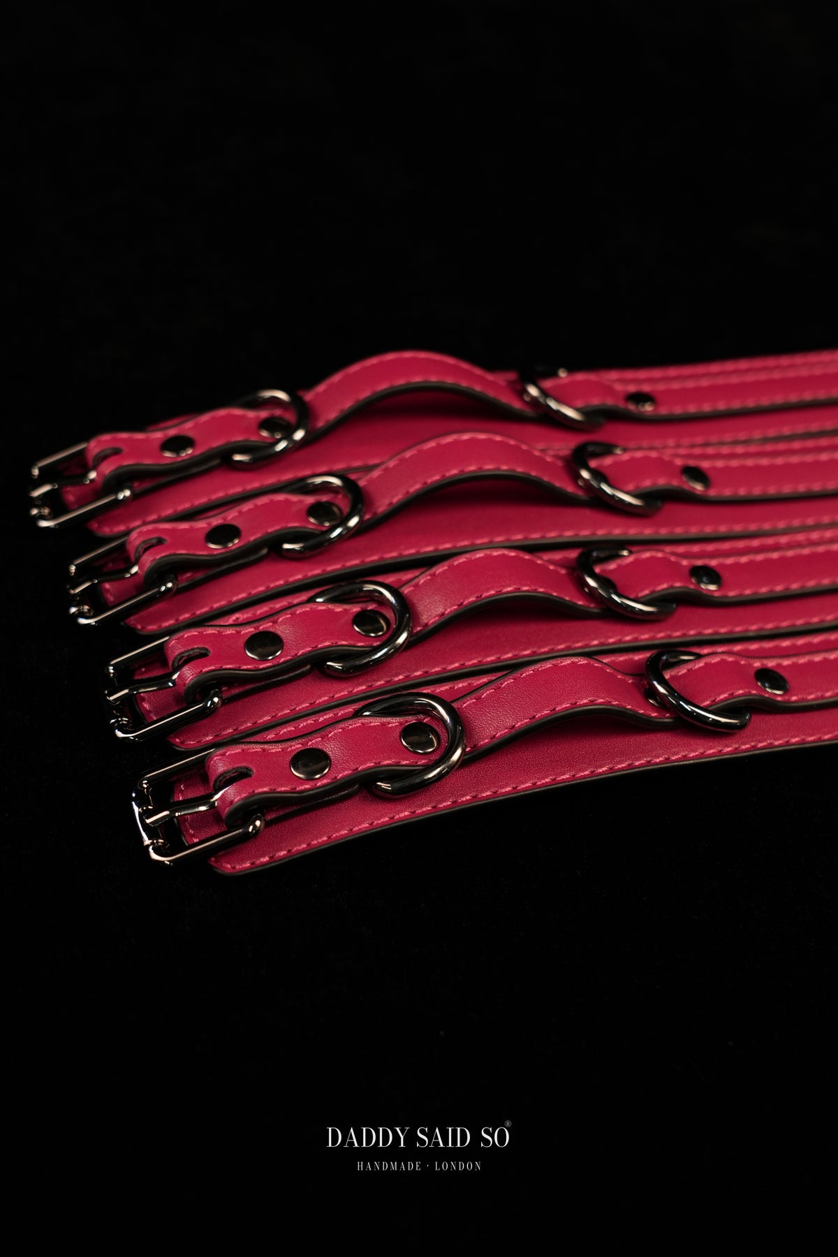The Dragon Fruit Leather Spreader Bar Set