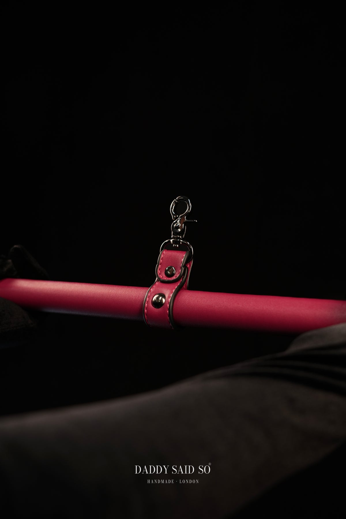 The Dragon Fruit Leather Spreader Bar Set