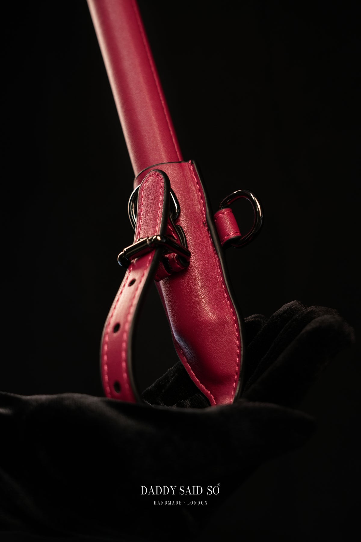 The Dragon Fruit Leather Spreader Bar Set