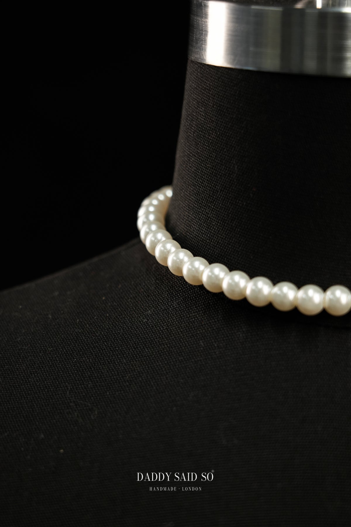The Pearl Thorn Choker