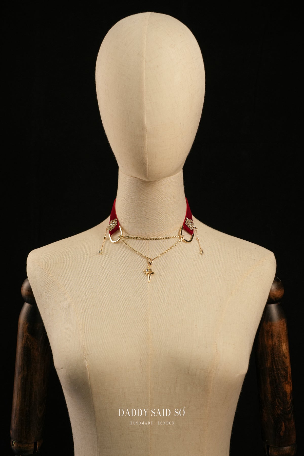 The Snowflake Velvet Choker