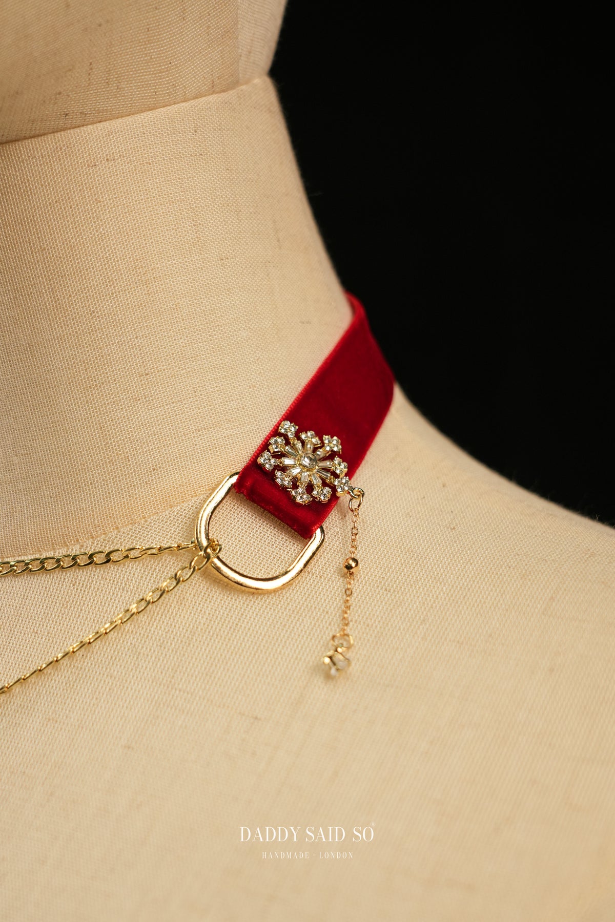 The Snowflake Velvet Choker